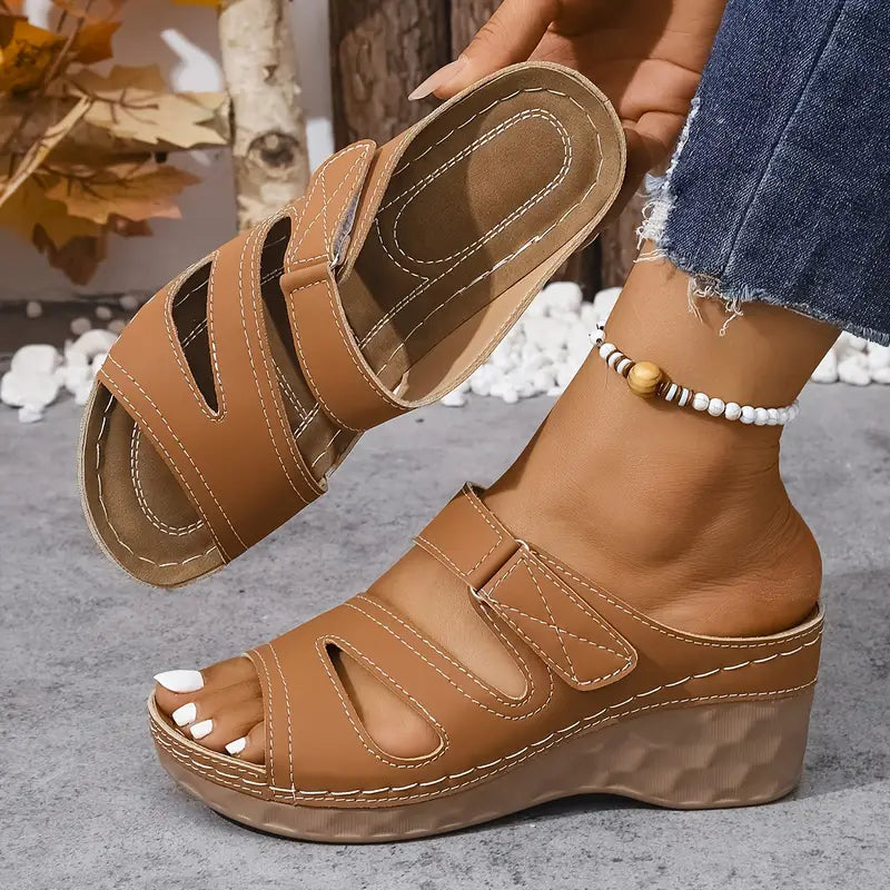 Rowella - Stilvolle Keilsandalette Mit Riemchen