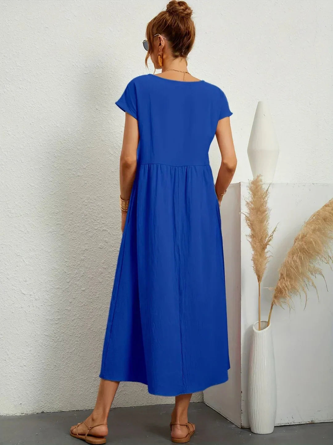 Léa - Luftiges Zeitloses Midi-Kleid