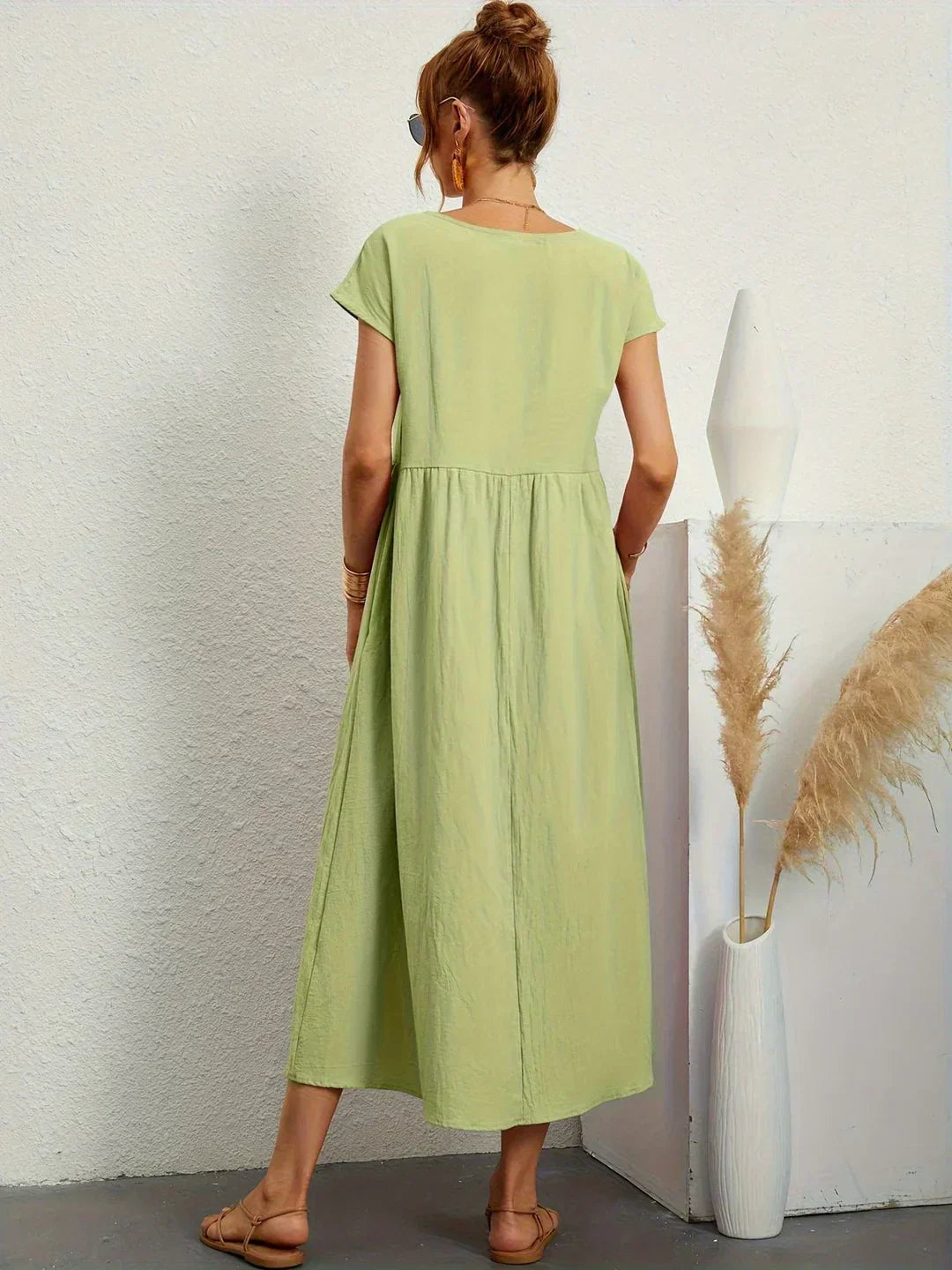 Léa - Luftiges Zeitloses Midi-Kleid