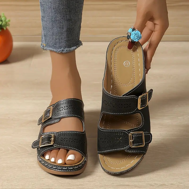 Eloisa – Stilvolle Verstellbare Keilsandalette