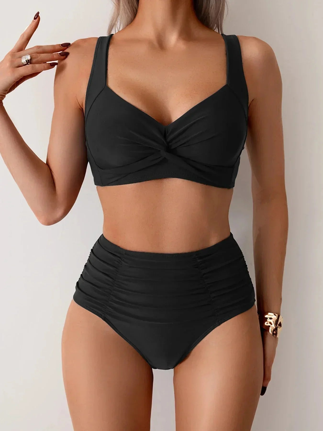 Daria – Stilvolles Rüschentextil Bikini-Bandeau