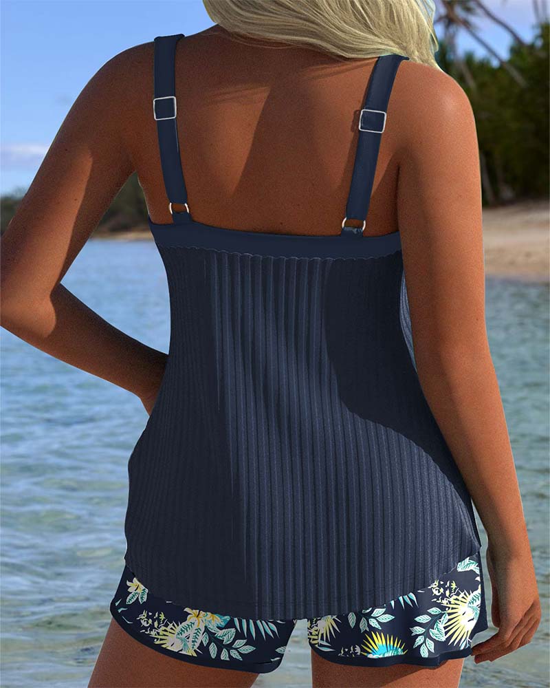 Lana - Gestreifter Tankini mit Zweiteiligem Strandshorts