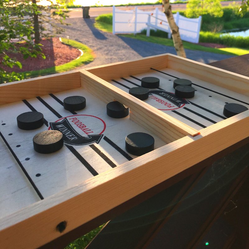 FoosballPuck - Seien Sie der Erste, der all seine Discs loswird!