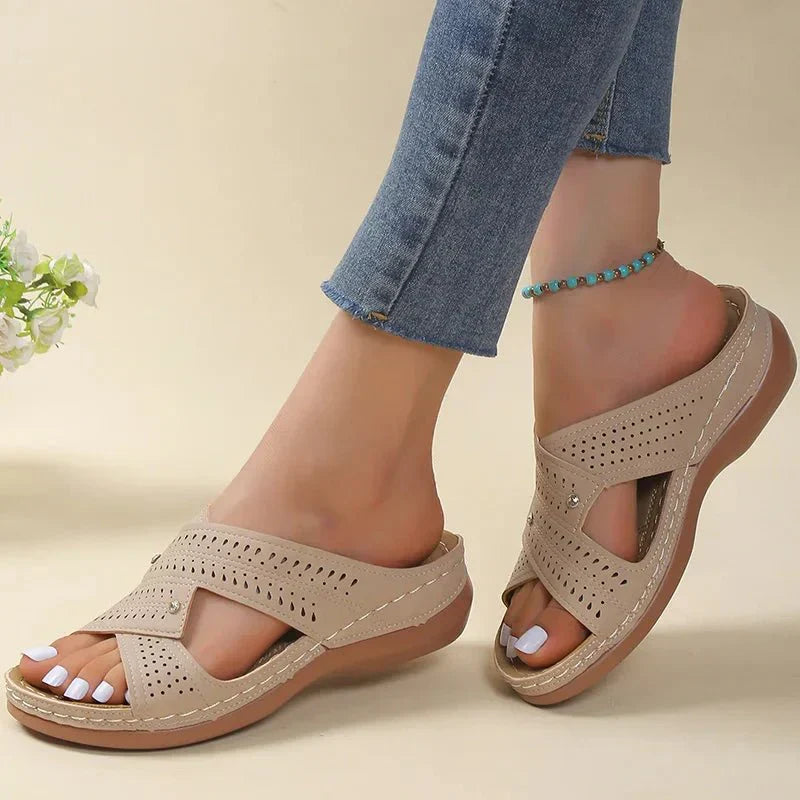 Jolina – Orthopädische Sandalen Leder Kreuzriemen